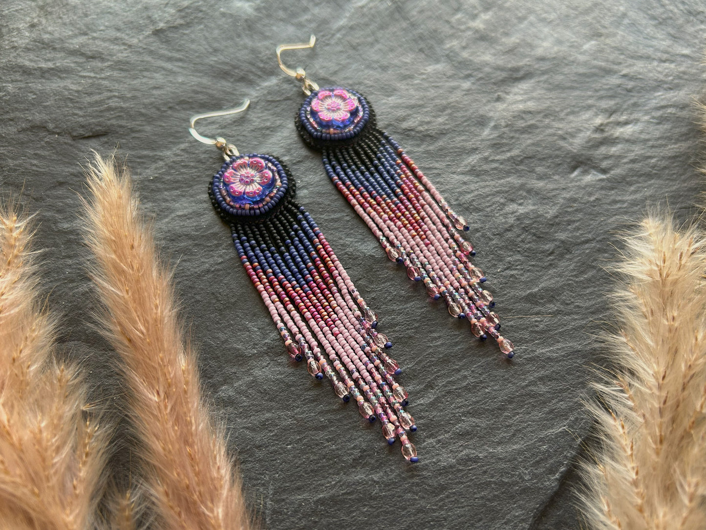 Flower earrings "Radka" with a fine fringe - black & pink