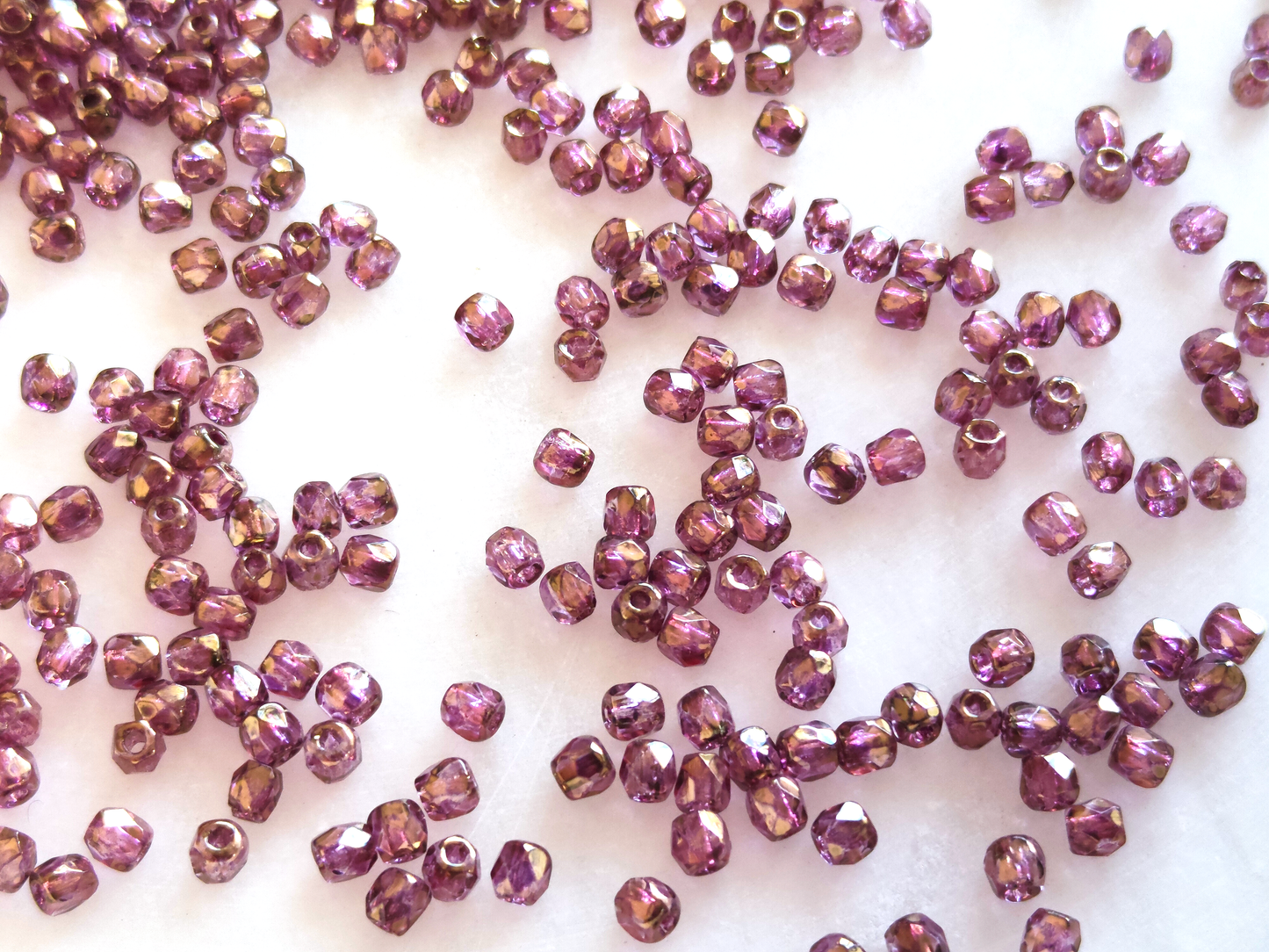 2mm Glasschliffperlen - Lila & Luster Finish