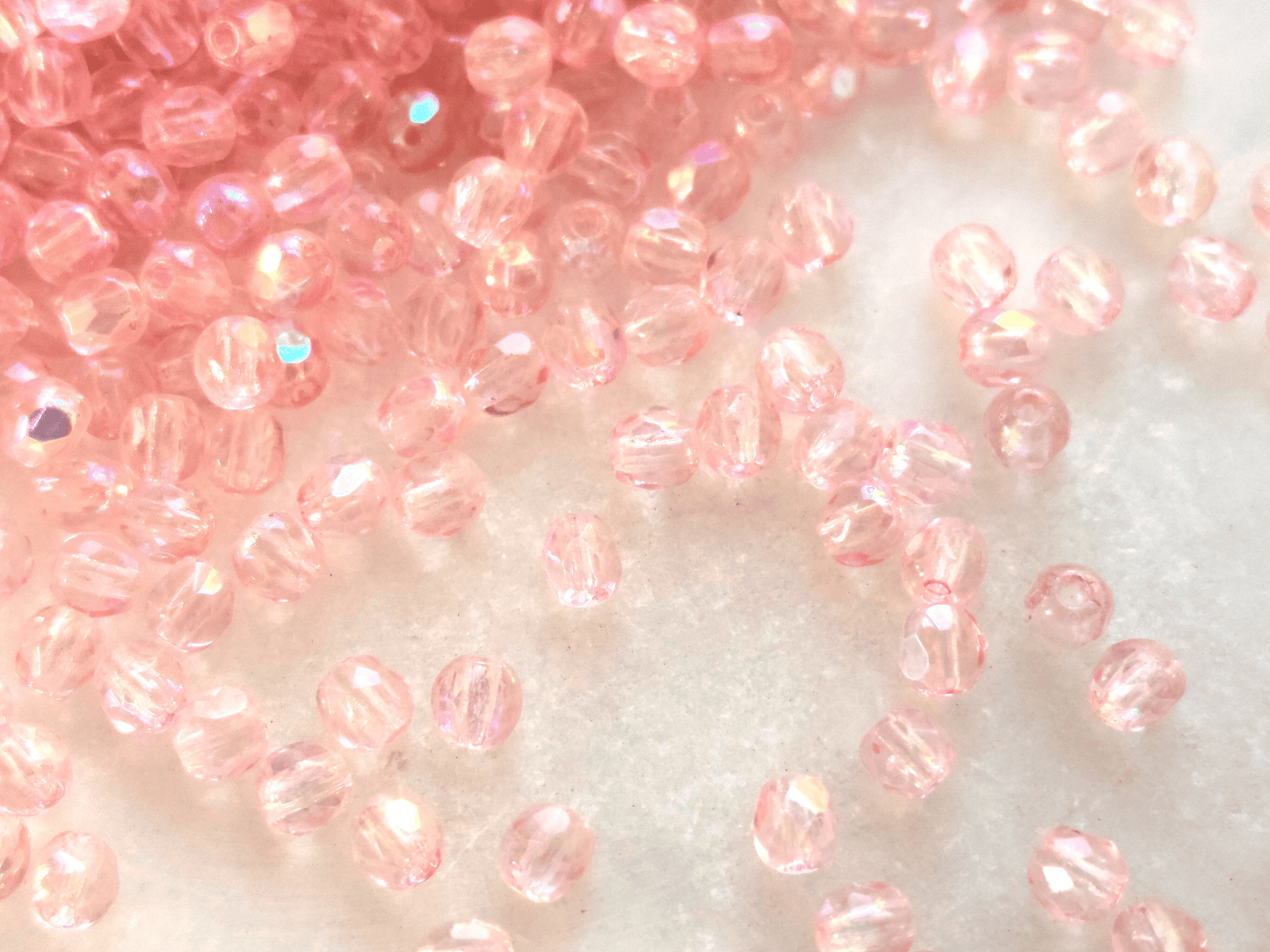 3mm Glasschliffperlen - Babypink Iris