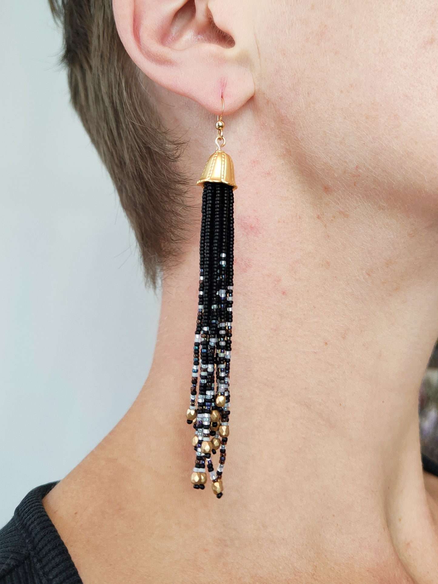 Tassel earrings "Nirvelli" - black