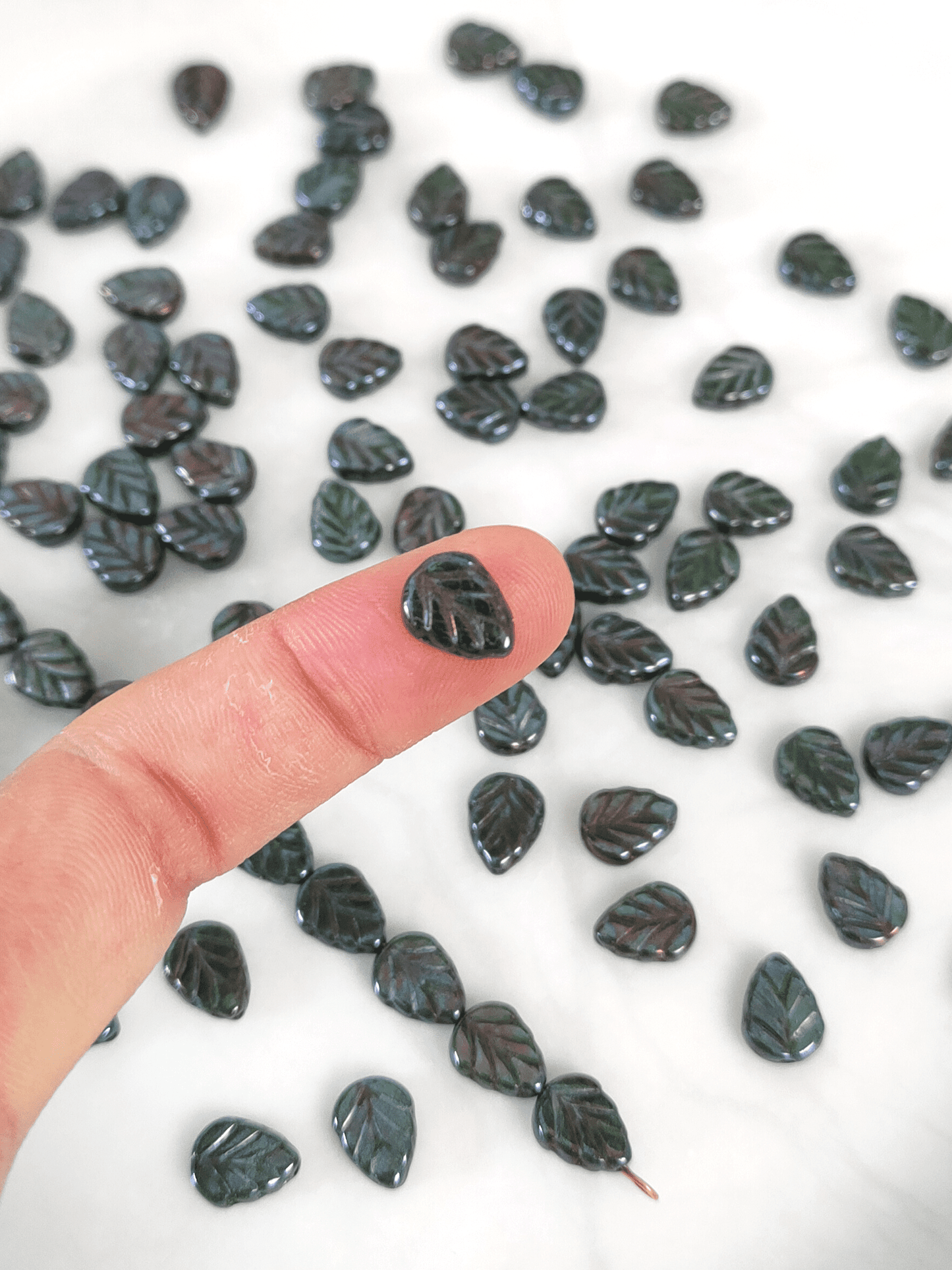 Mint leaf beads 10mm - dark green & purple