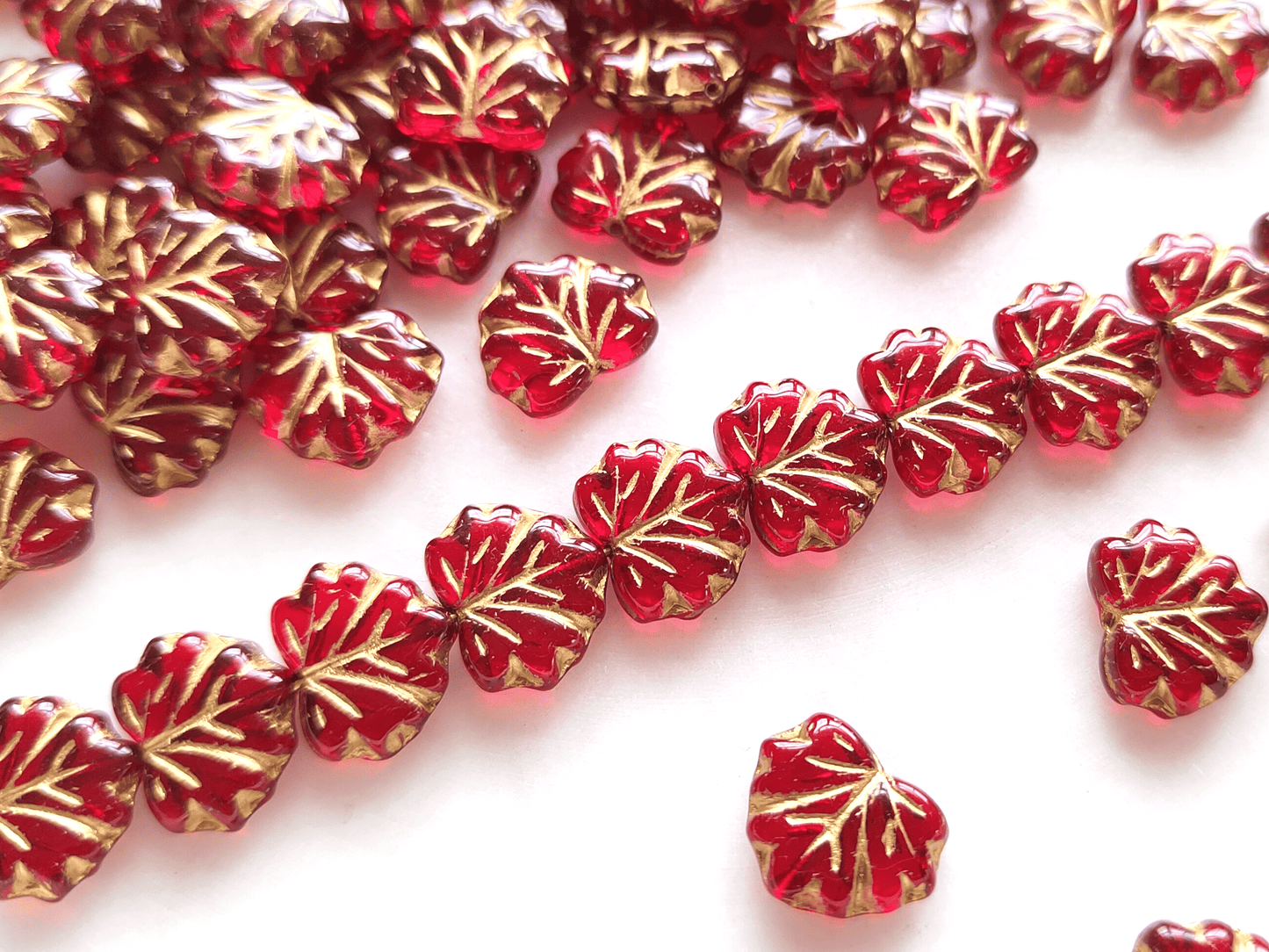 Vine leaf beads 13mm - blood red & gold