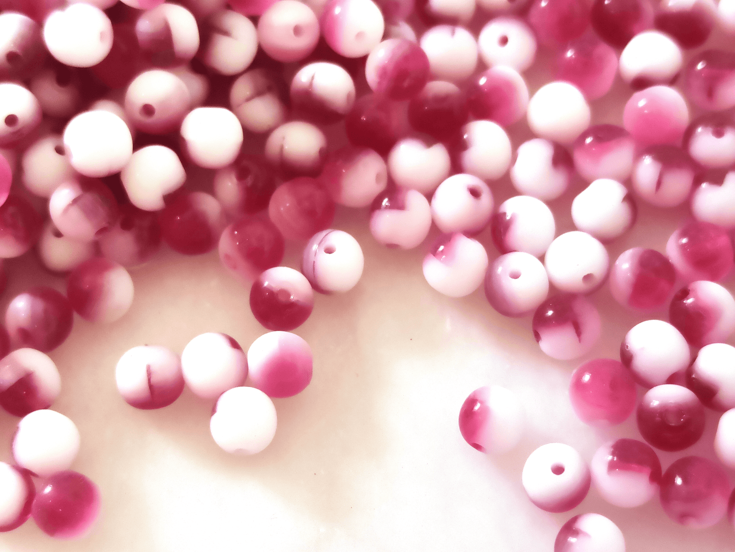 4mm runde Perlen - Pink & Weiß