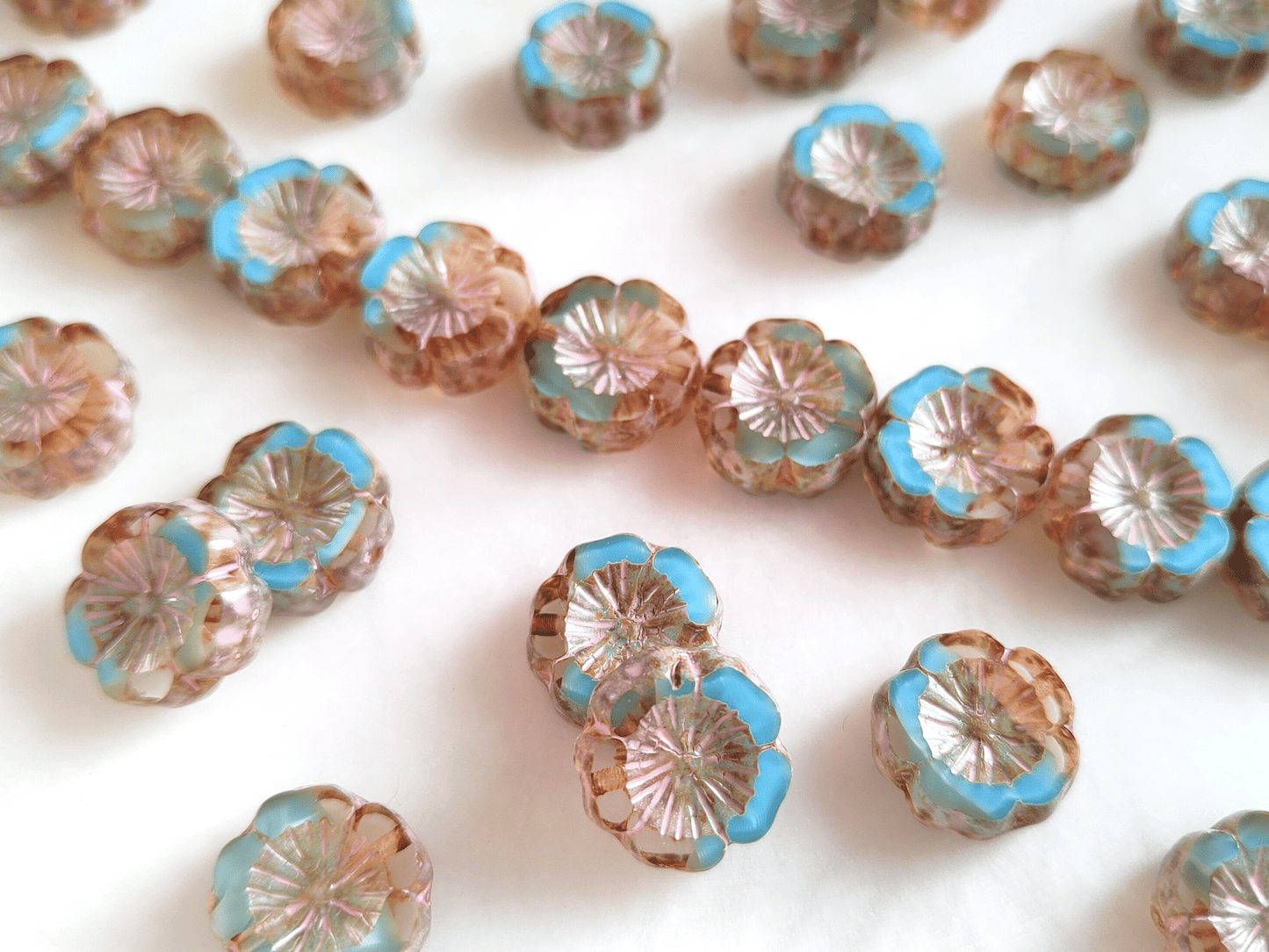Hawaii flower beads 14 mm - colorless, light blue & light pink Picasso