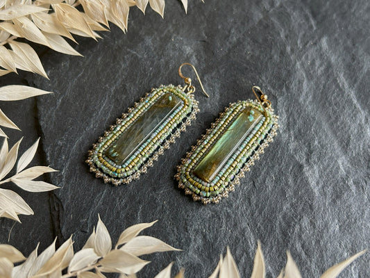 Dangle earrings "Raquel" with labradorite - mint green