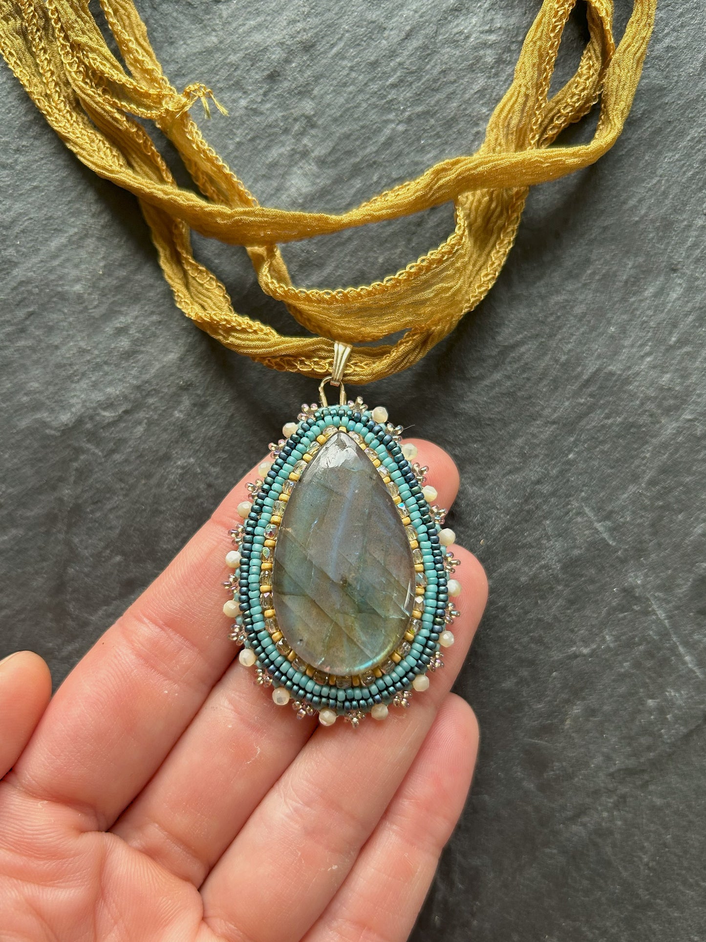 Labradorite necklace pendant with shell beads