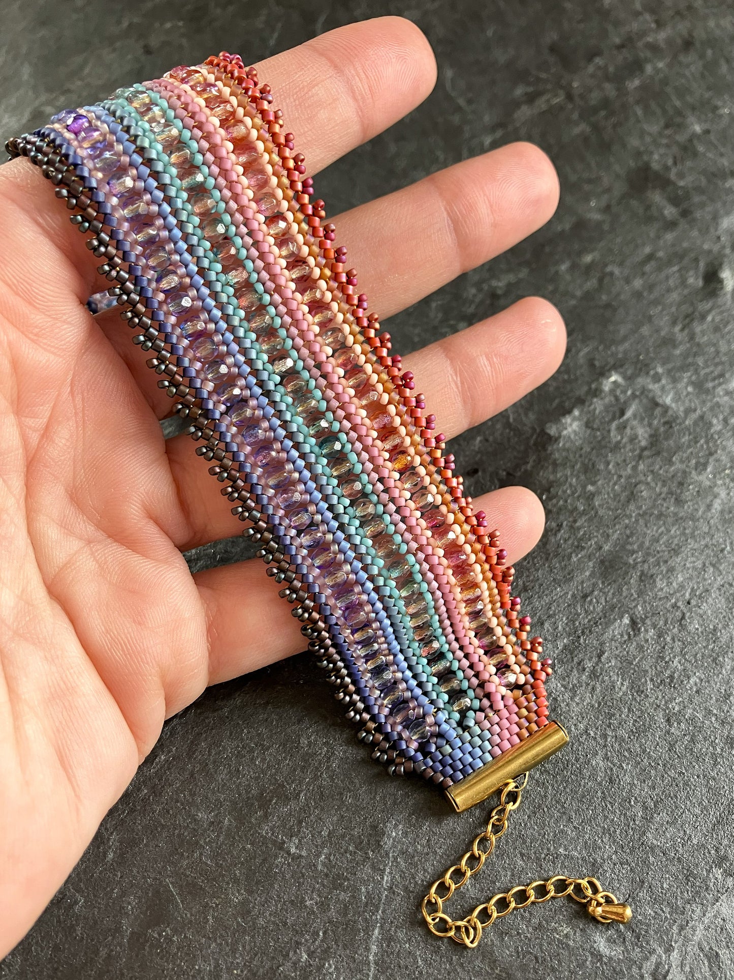 Statement "Coburn" Armband 18cm - ombre Rot, Lila & Blau