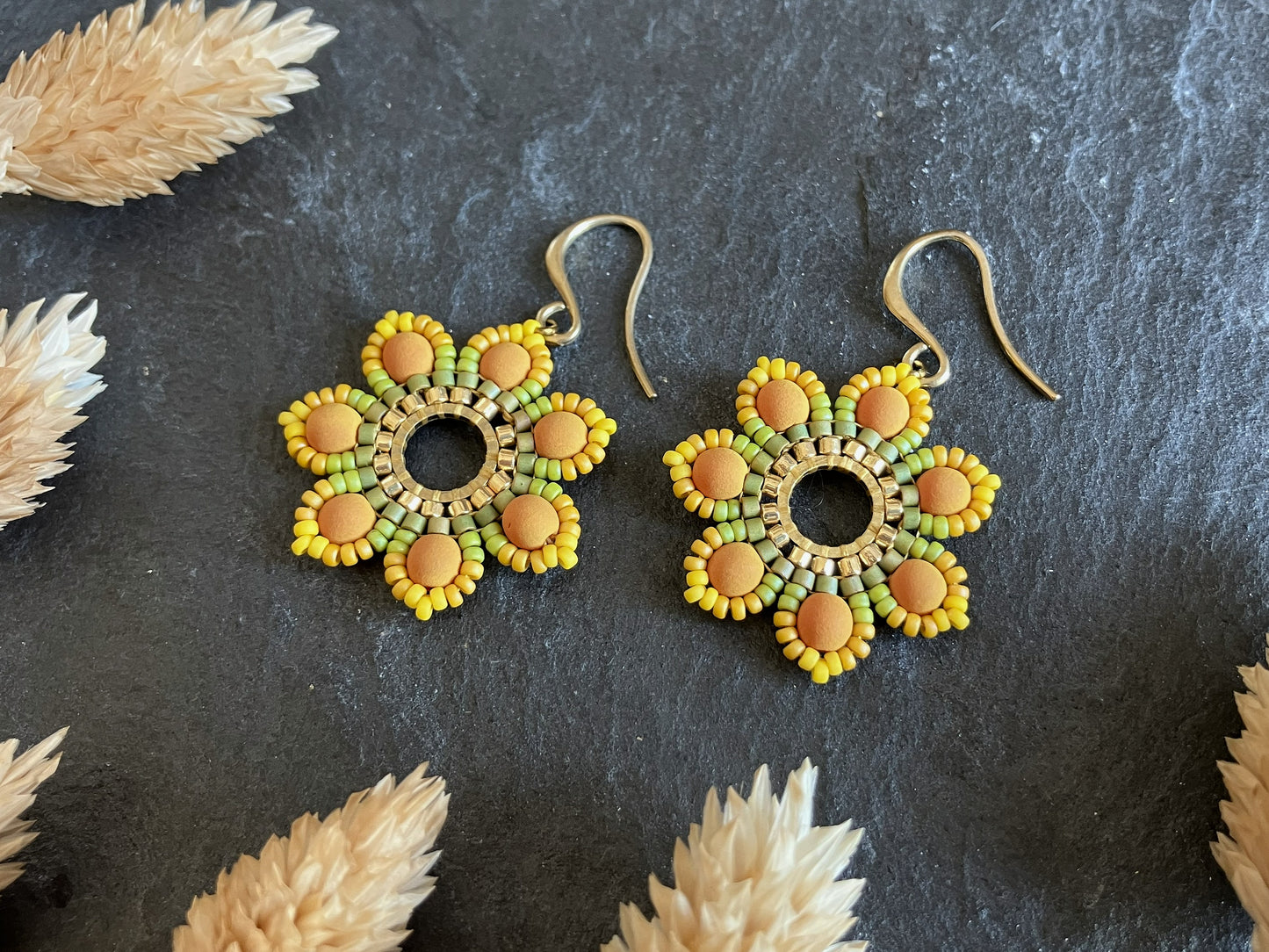 Woven earrings "Girasol" - green & yellow