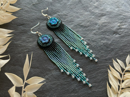 Flower earrings "Radka" with a fine fringe - black & turquoise