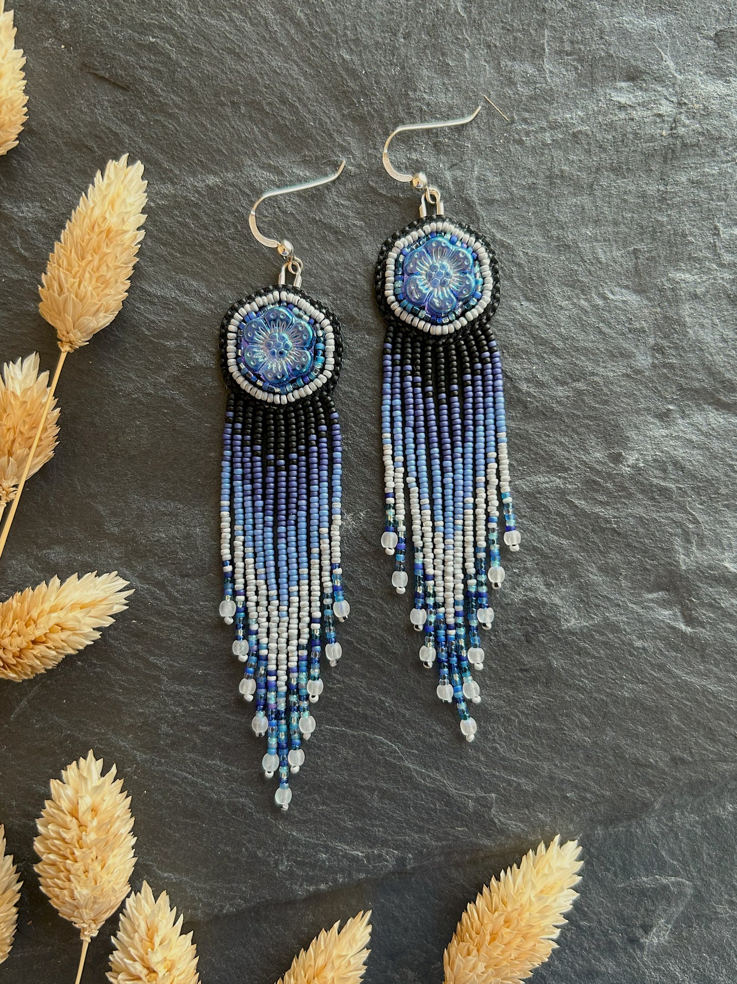 Flower earrings "Radka" with a fine fringe - black & dark blue