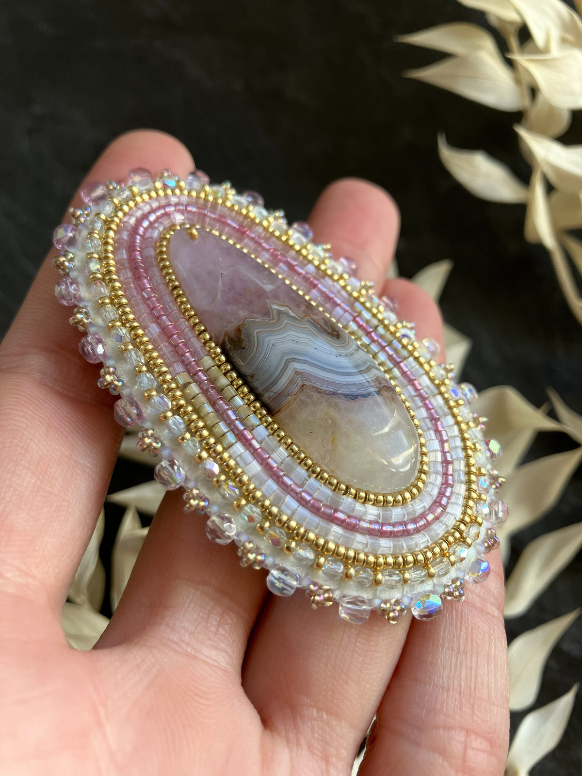 Natürliche Amethyst-Ohrringe "Vilmos" - schillerndes Lila & Gold
