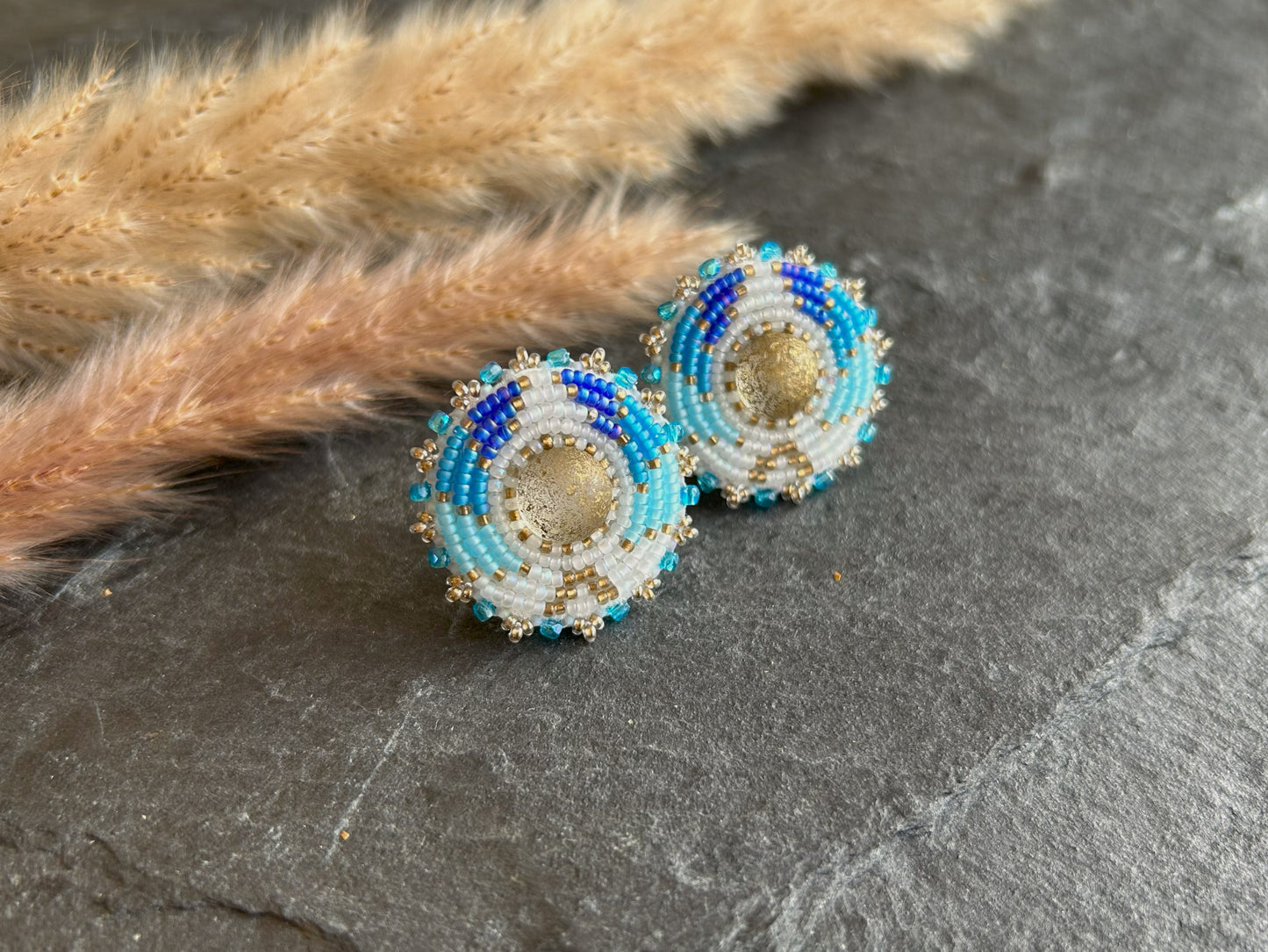 Small disk earrings "Odena" - white & blue