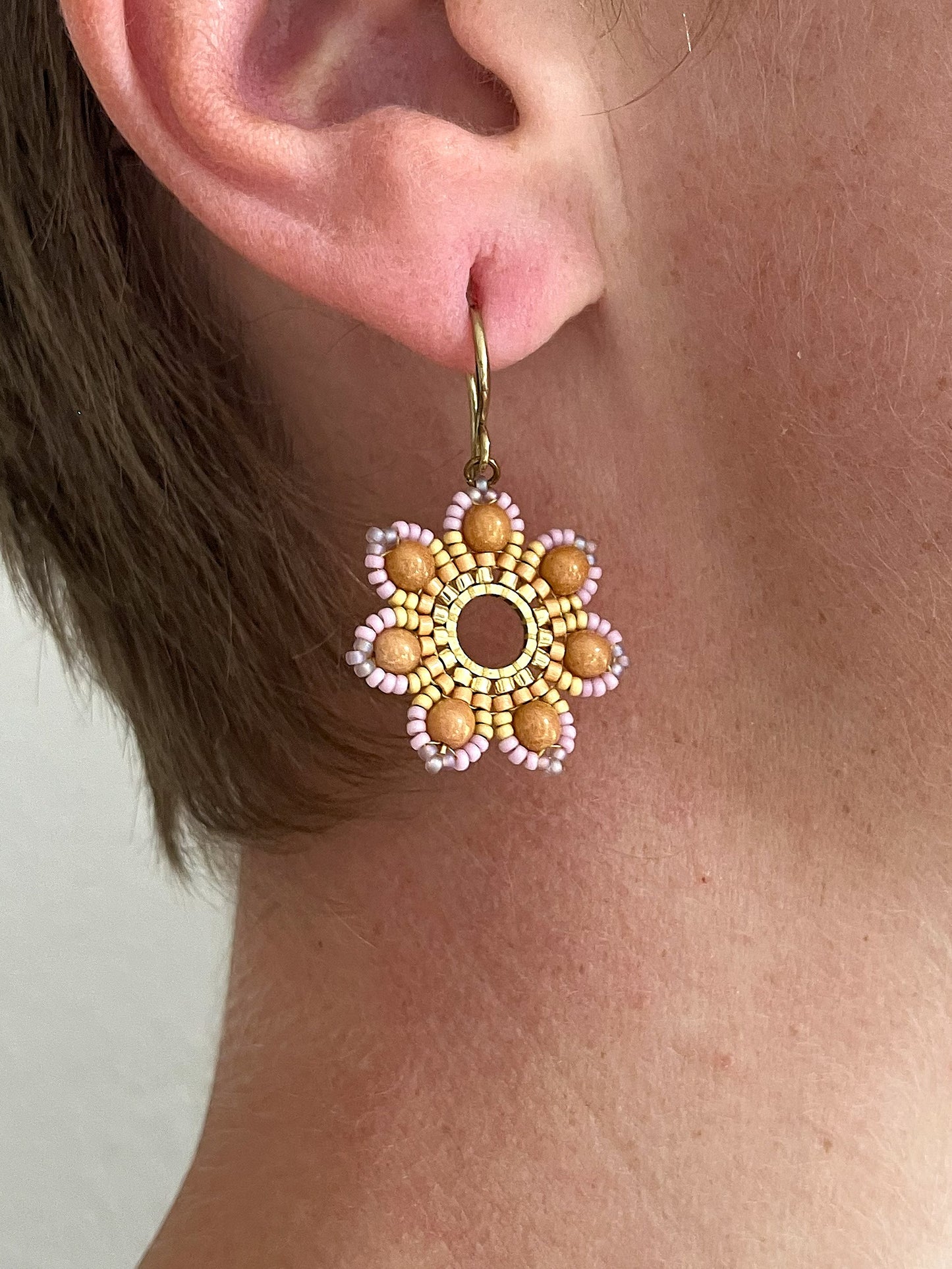 Gewebte Ohrringe "Girasol" - Orchidee