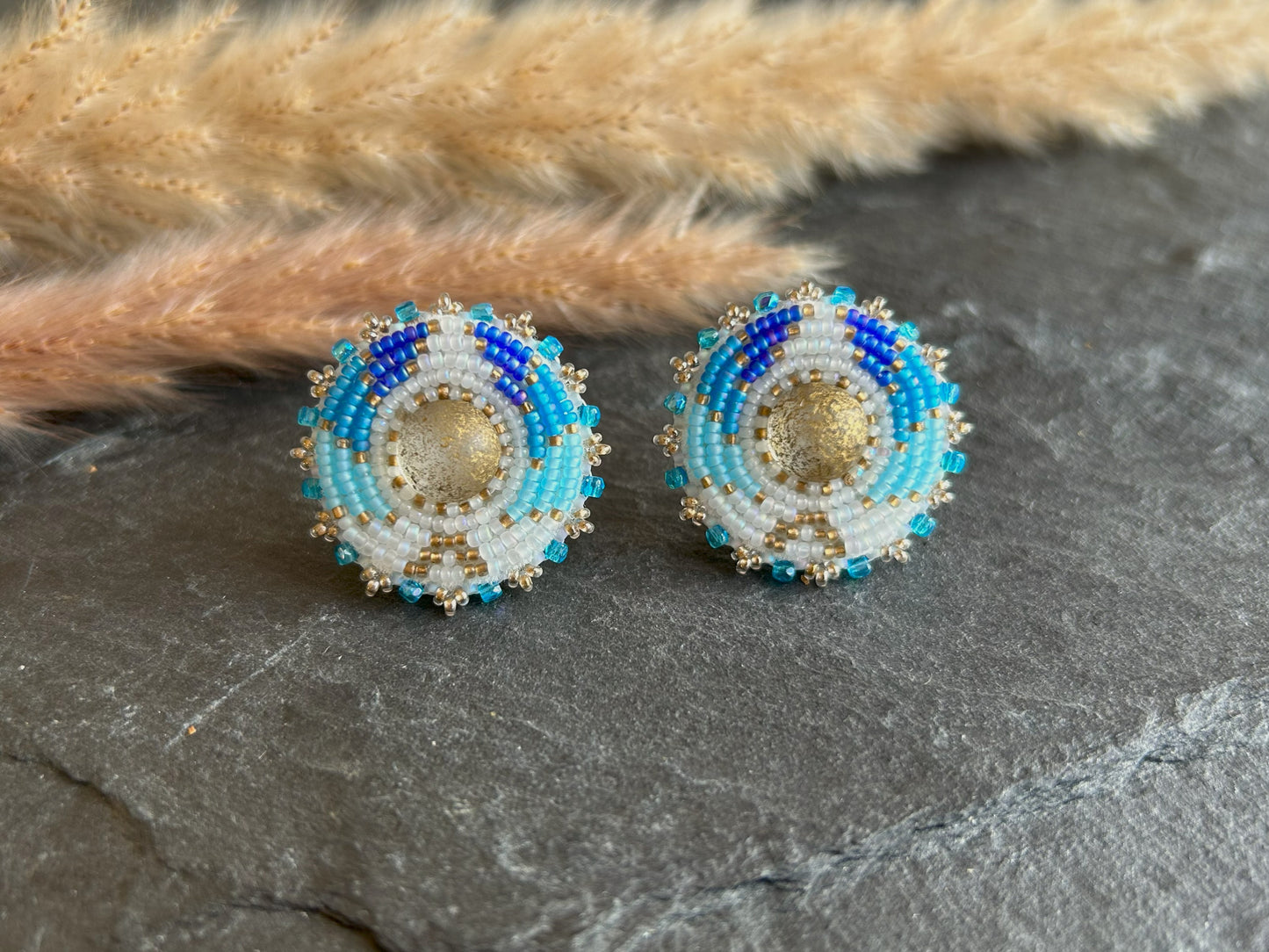 Small disk earrings "Odena" - white & blue