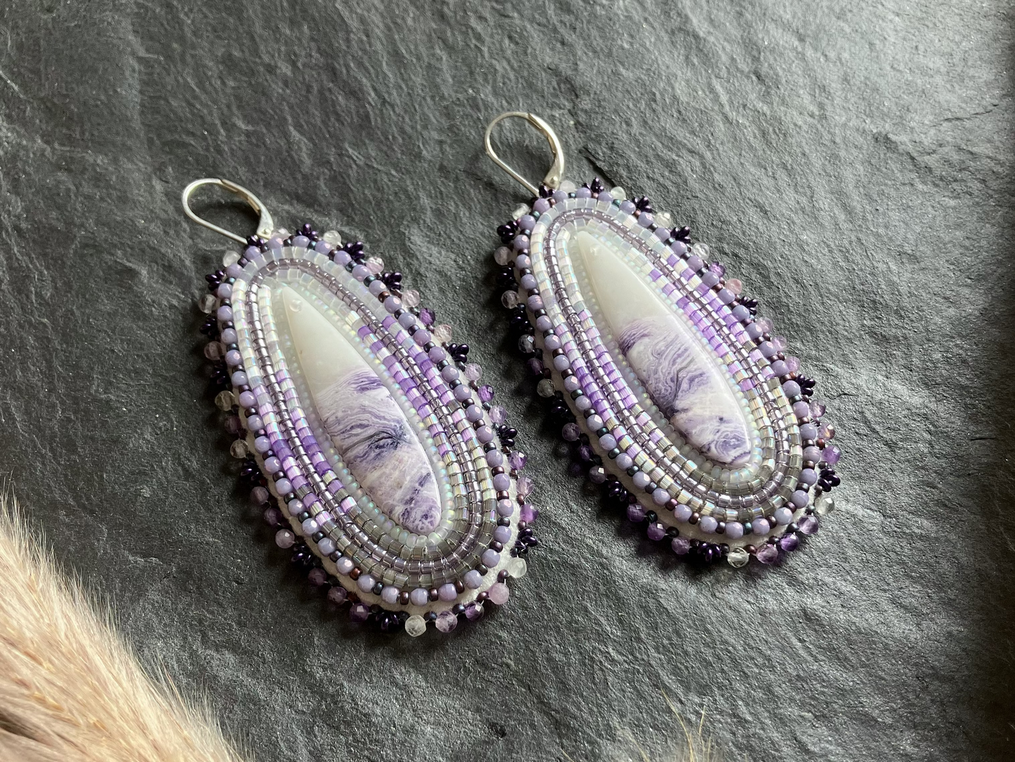 Morado-Opal Ohrringe "Liam" - schillerndes Violett