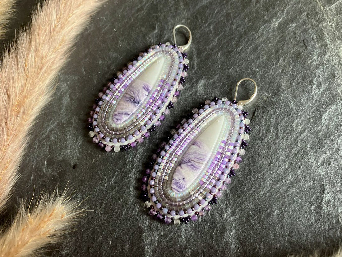 Morado-Opal Ohrringe "Liam" - schillerndes Violett