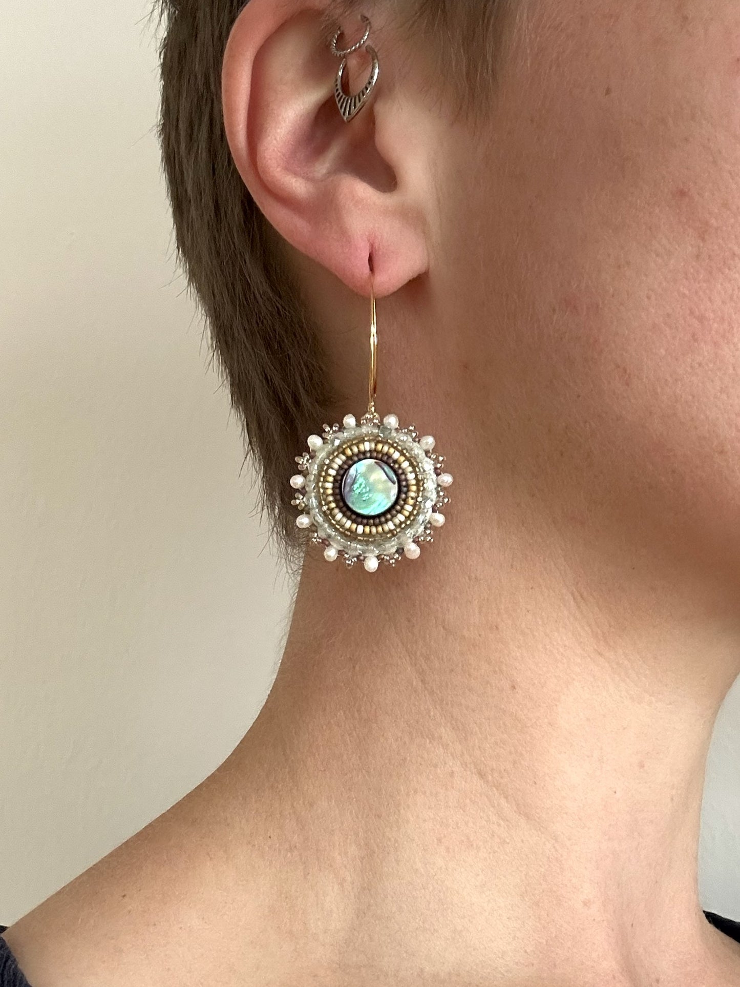 Dangle earrings "Melody" with abalone shell - pastel gold