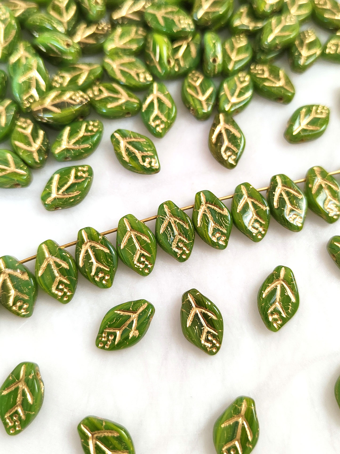 Cherry leaf beads 12mm - green & gold