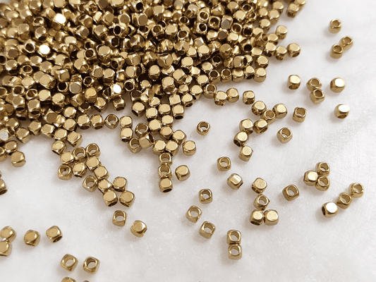 Cubic brass beads 2.5mm