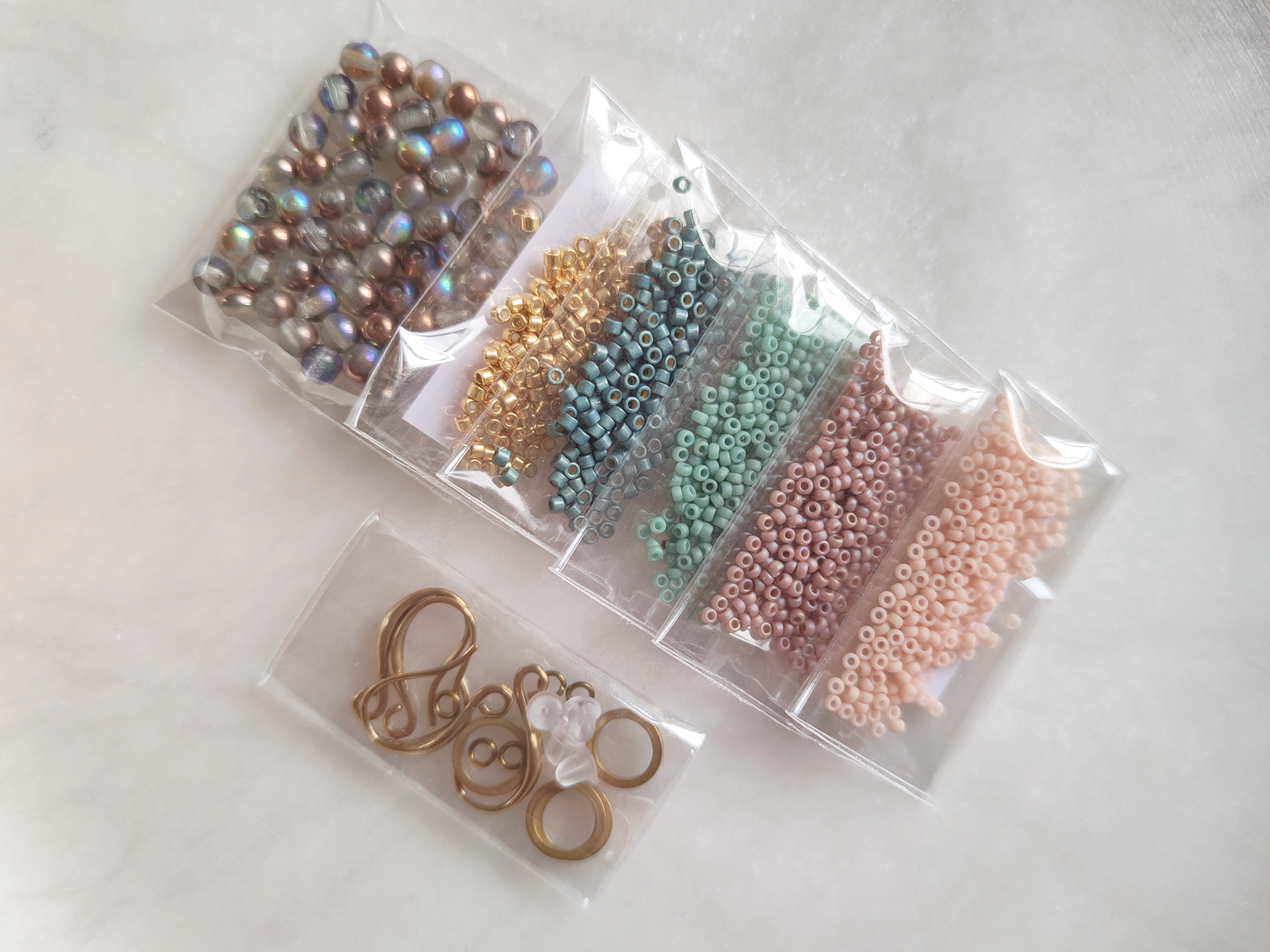 "Girasol" bead & brass kit - sandy breeze