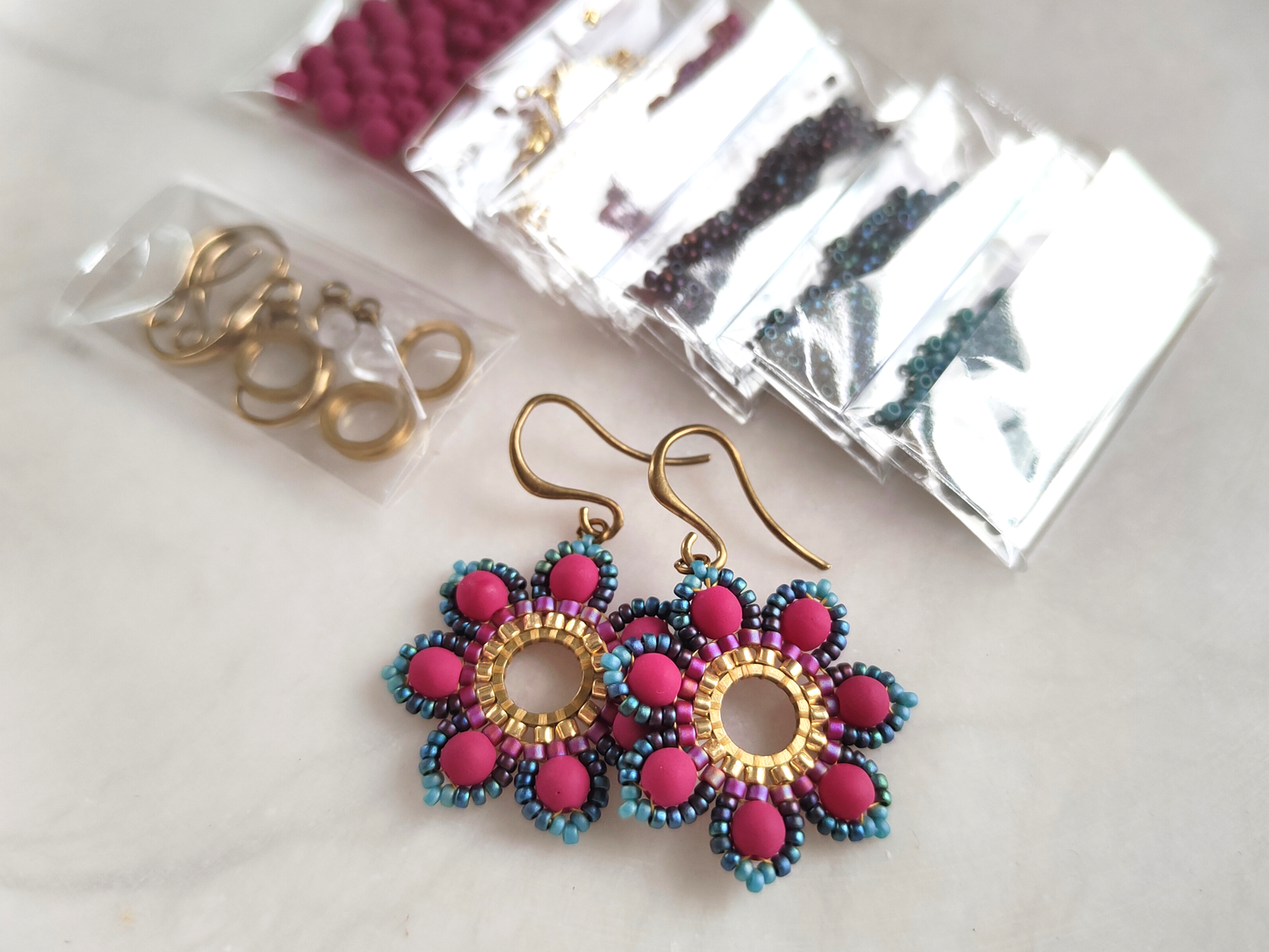 "Girasol" Perlen & Messing-Kit - Hibiskus