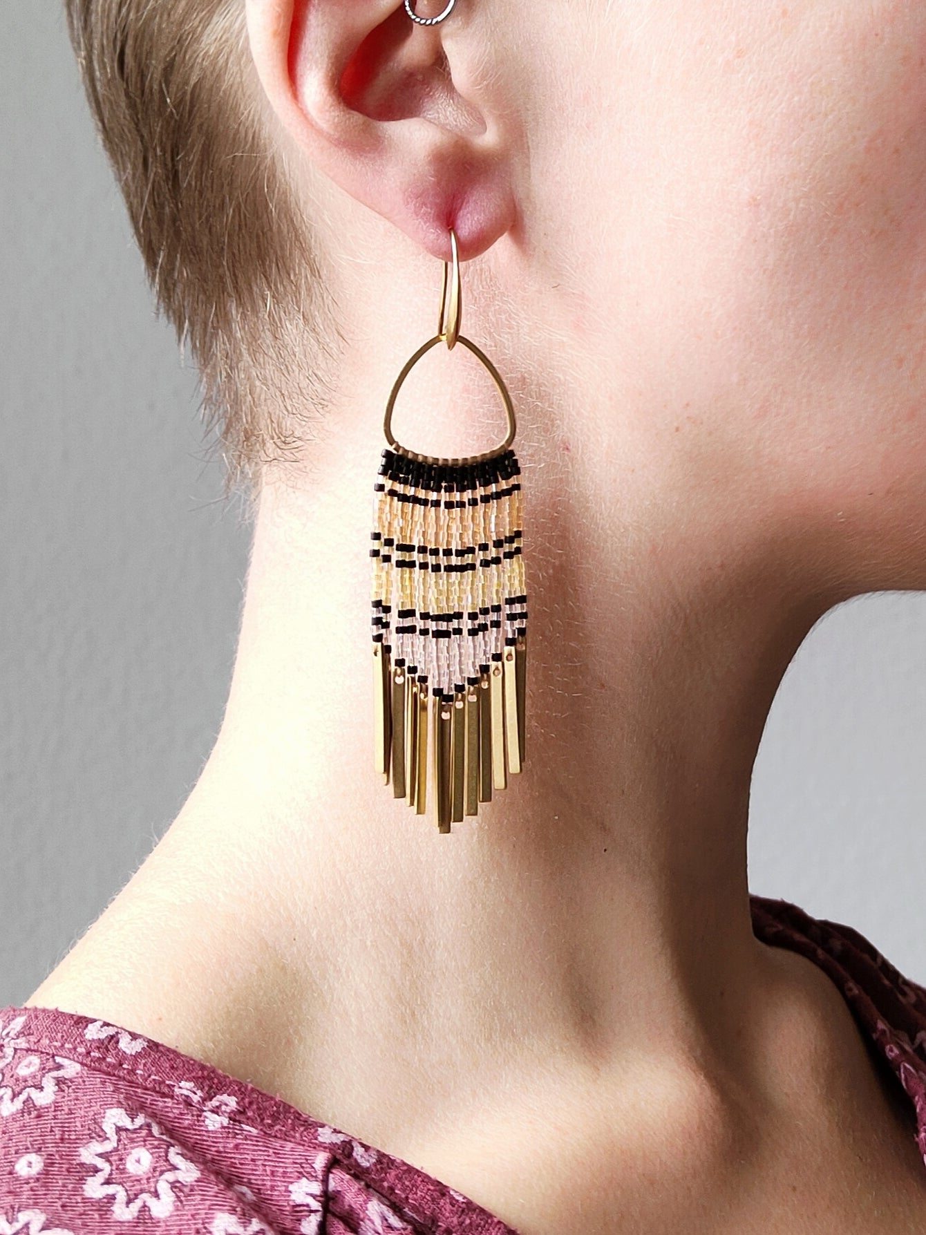 Wind chime earrings "Alizeh" - light yellow