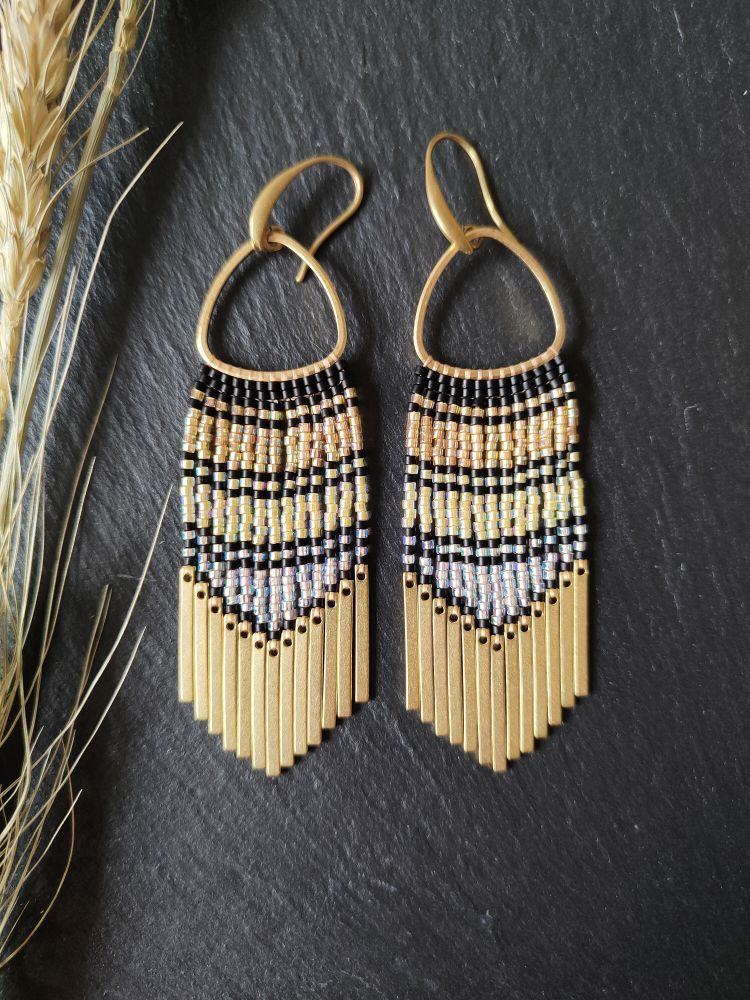 Wind chime earrings "Alizeh" - light yellow