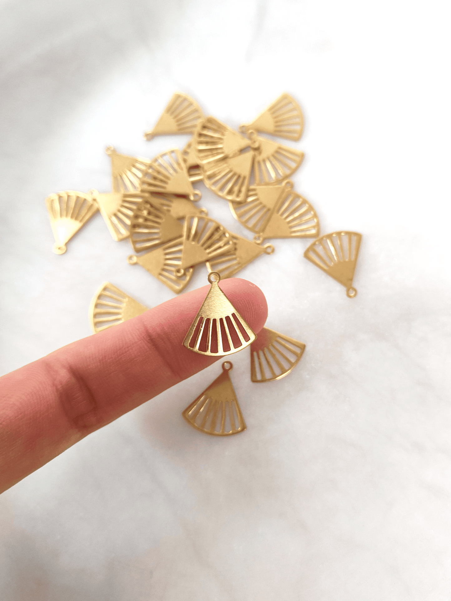 Fan brass findings 16x14mm