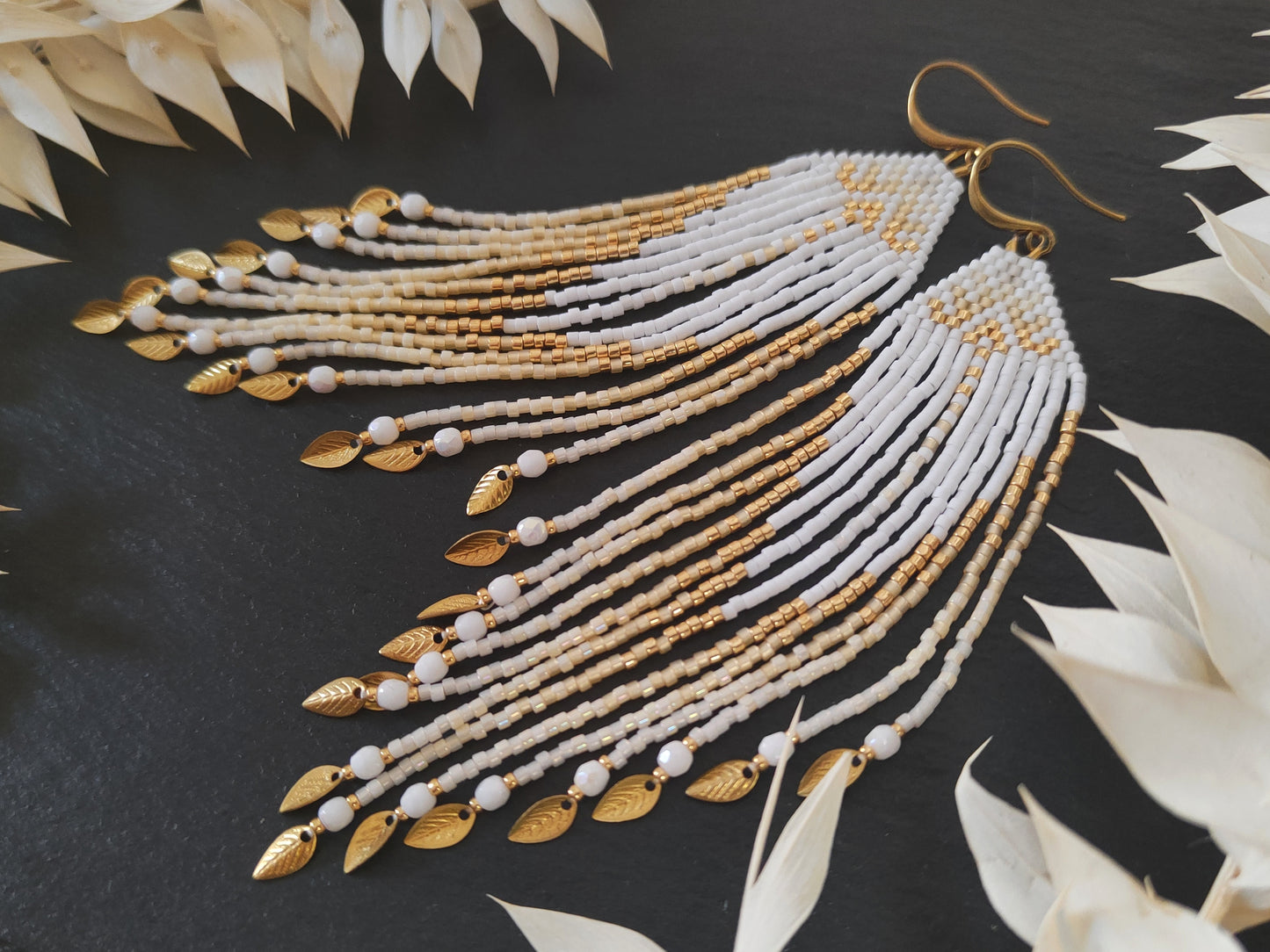 Fringe earrings "Faunus" with tribal-inspired design - white & gold