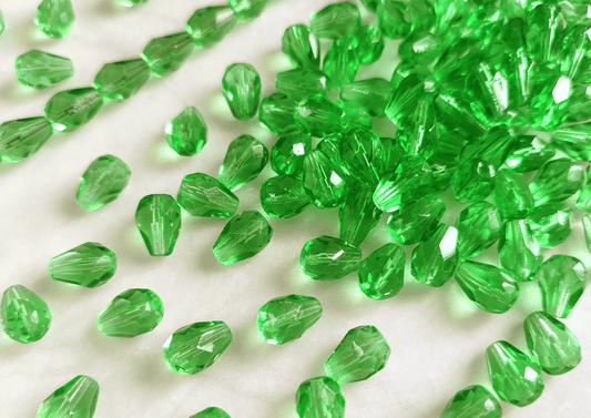 Fire-polished drop beads 10x7mm - apple green