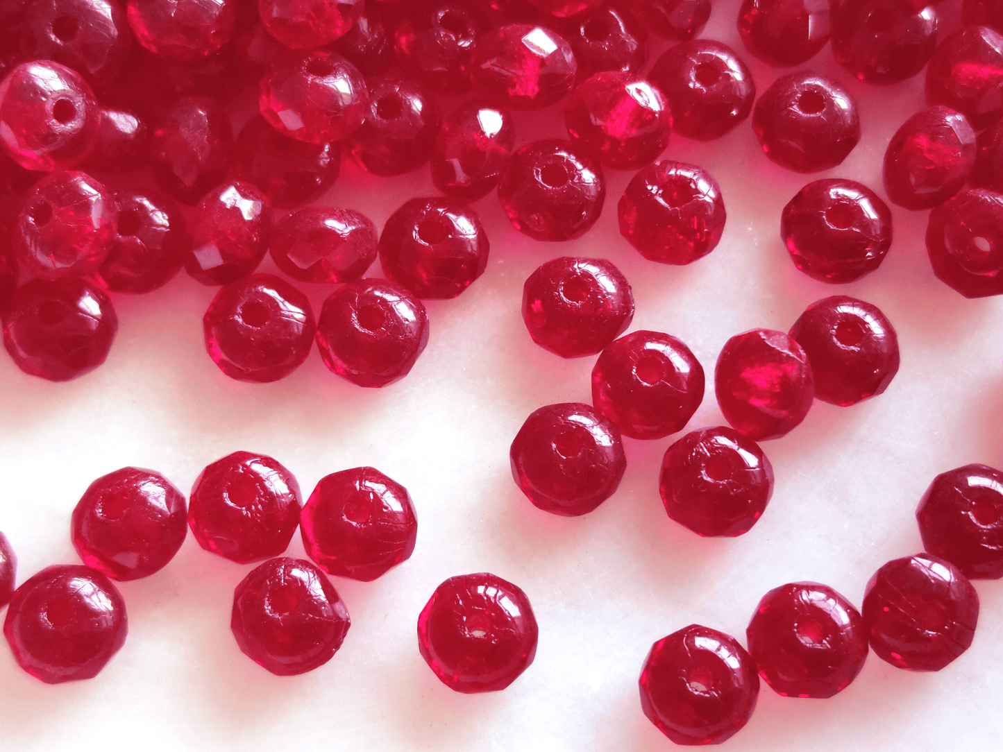 Faceted rondelle beads 3x5mm - blood red