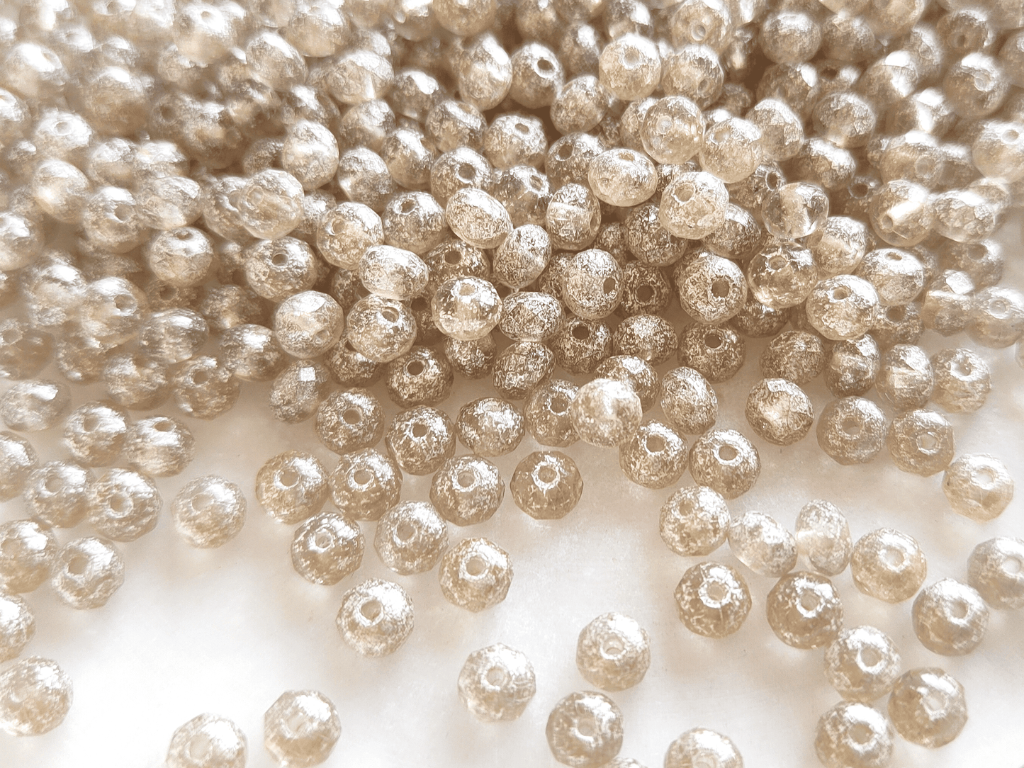 Faceted rondelle beads 3x5mm - cream & silver