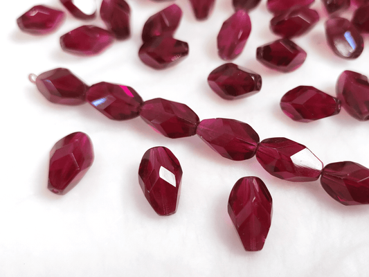 Faceted nugget beads 15x10mm - wine red