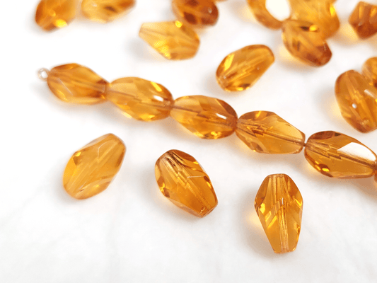 Faceted nugget beads 15x10mm - amber