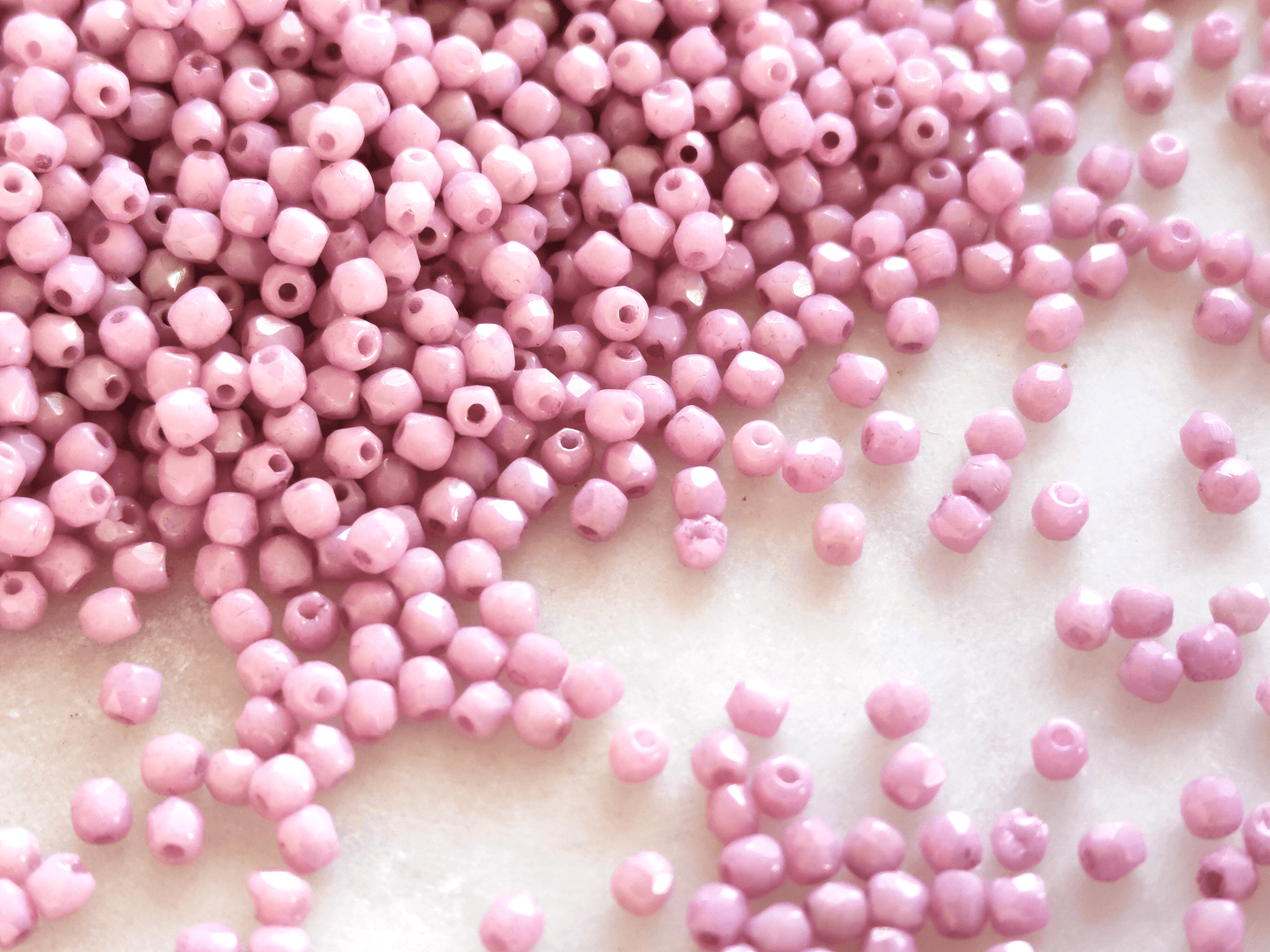 2mm Glasschliffperlen - opak Rosé