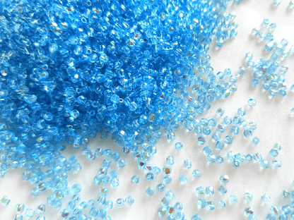 2mm Glasschliffperlen - Himmelblau halb AB