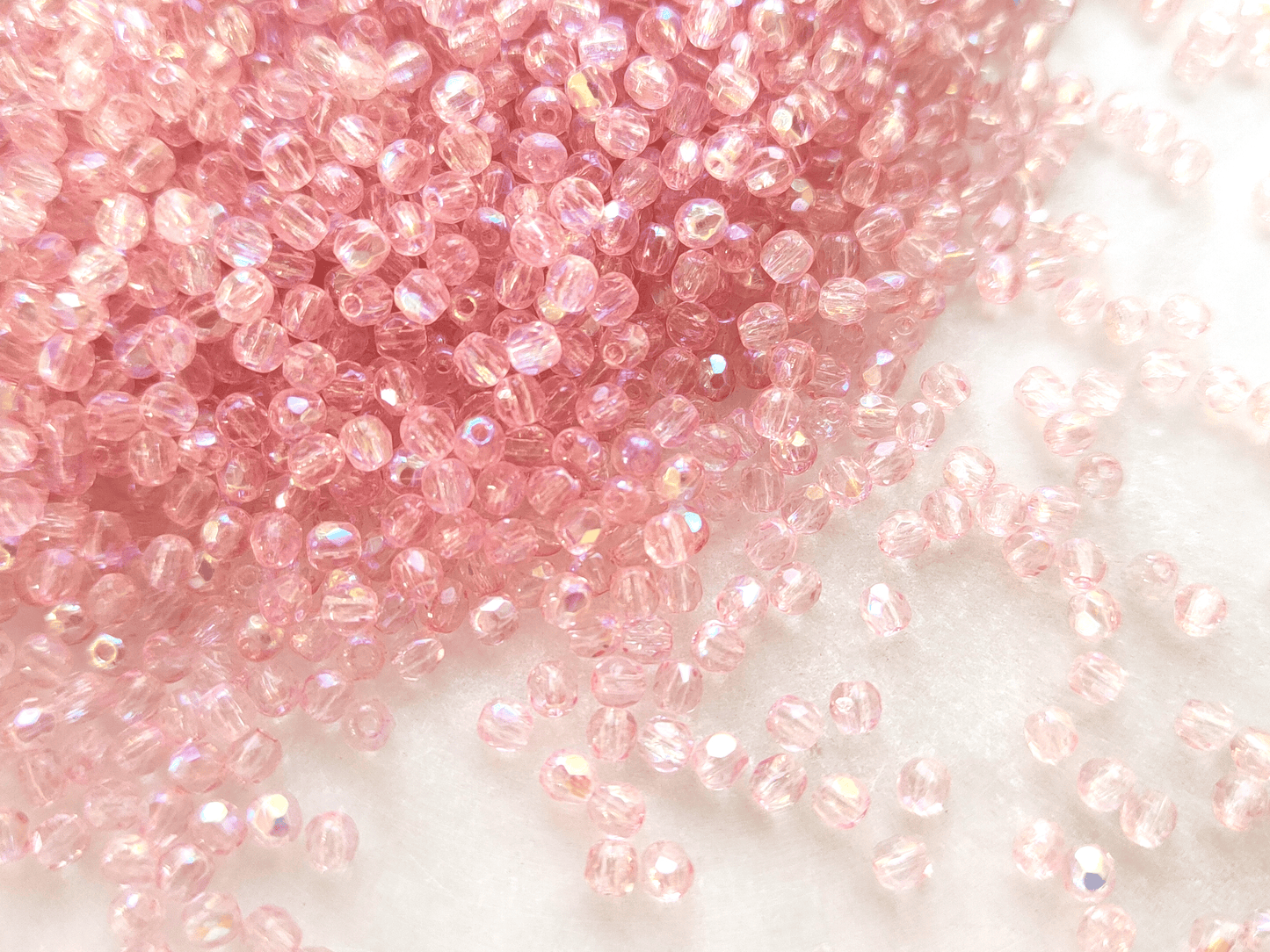3mm Glasschliffperlen - Babypink Iris