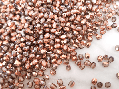 3mm Glasschliffperlen - Farblos & Kupfer
