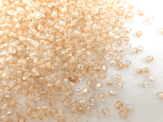 3mm Glasschliffperlen - warmes Beige
