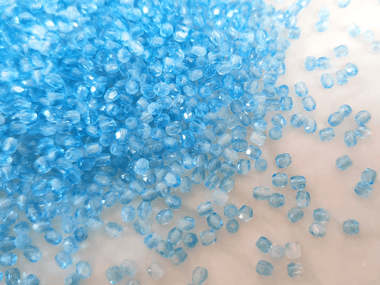 3mm Glasschliffperlen - Weiß & Hellblau