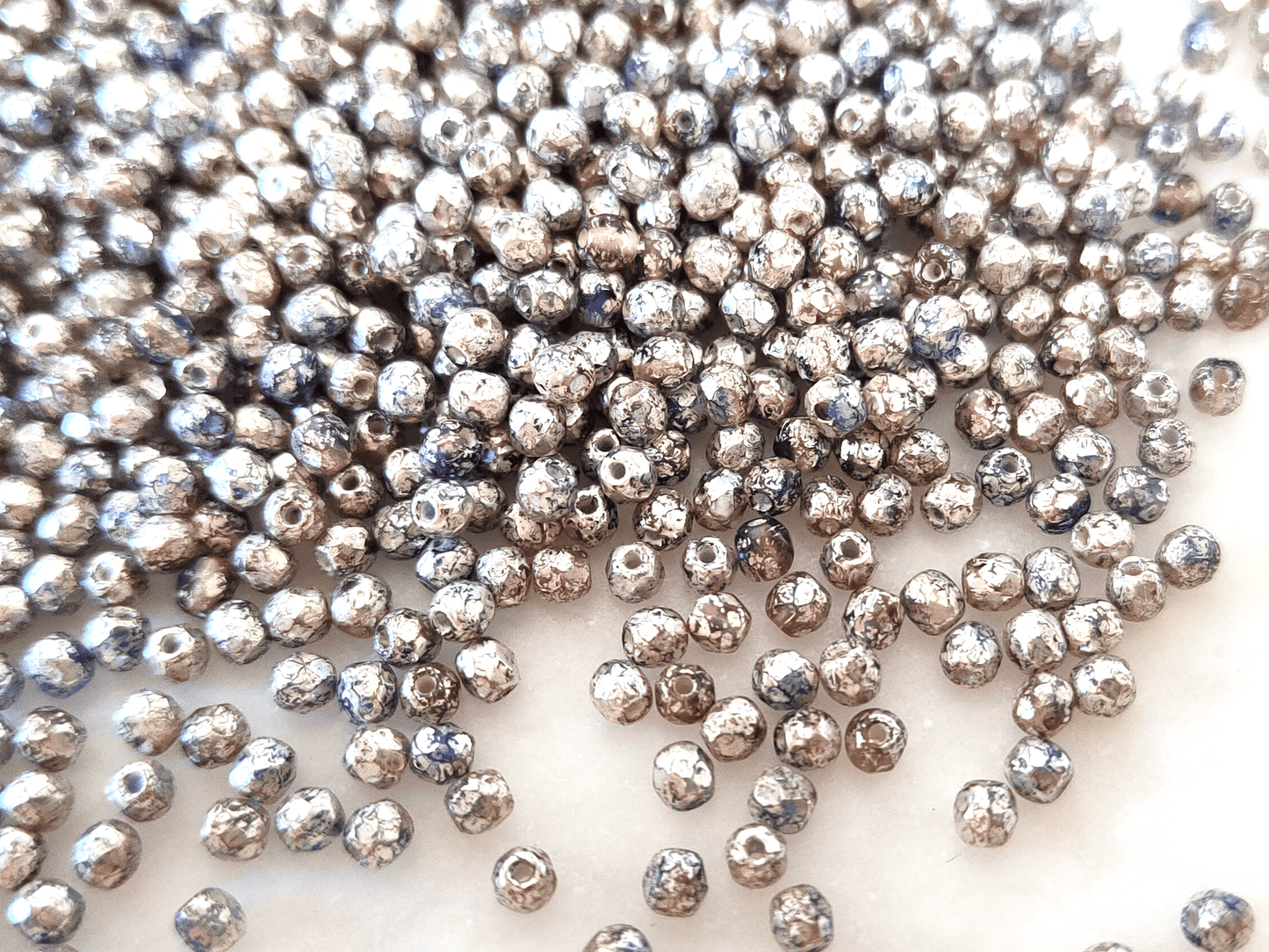 3mm Glasschliffperlen - Blau & dunkles Silber
