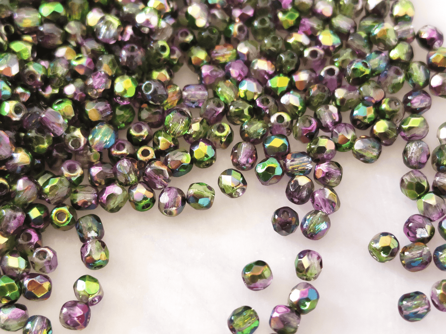 3mm Glasschliffperlen - metallisch Grün & Lila
