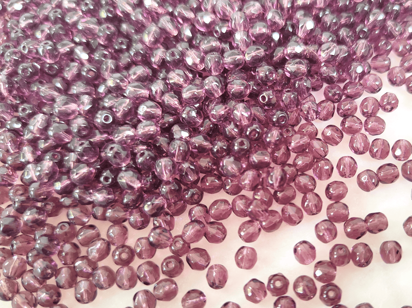 4mm Glasschliffperlen - Dunkellila
