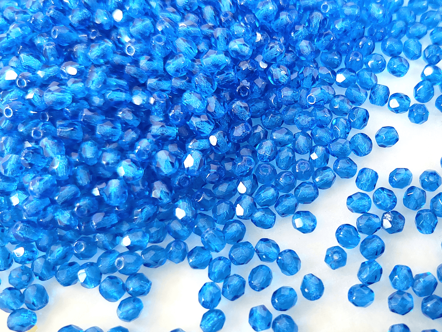 4mm Glasschliffperlen - Blau