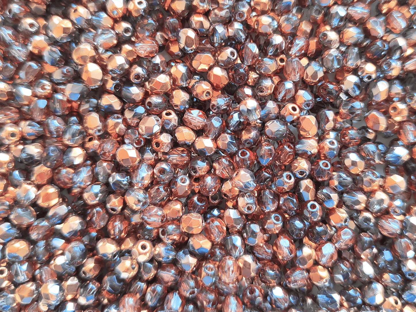 4mm Glasschliffperlen - Gunmetal & Kupfer