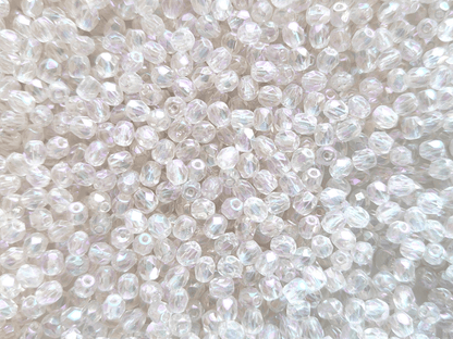 4mm Glasschliffperlen - warmes Weiß Iris
