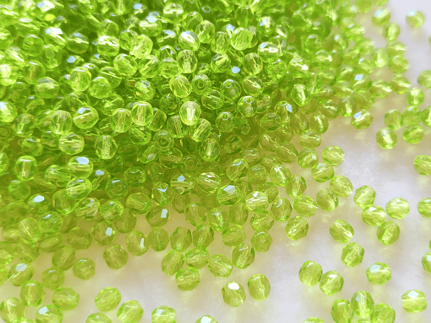 4mm fire-polished beads - spring green