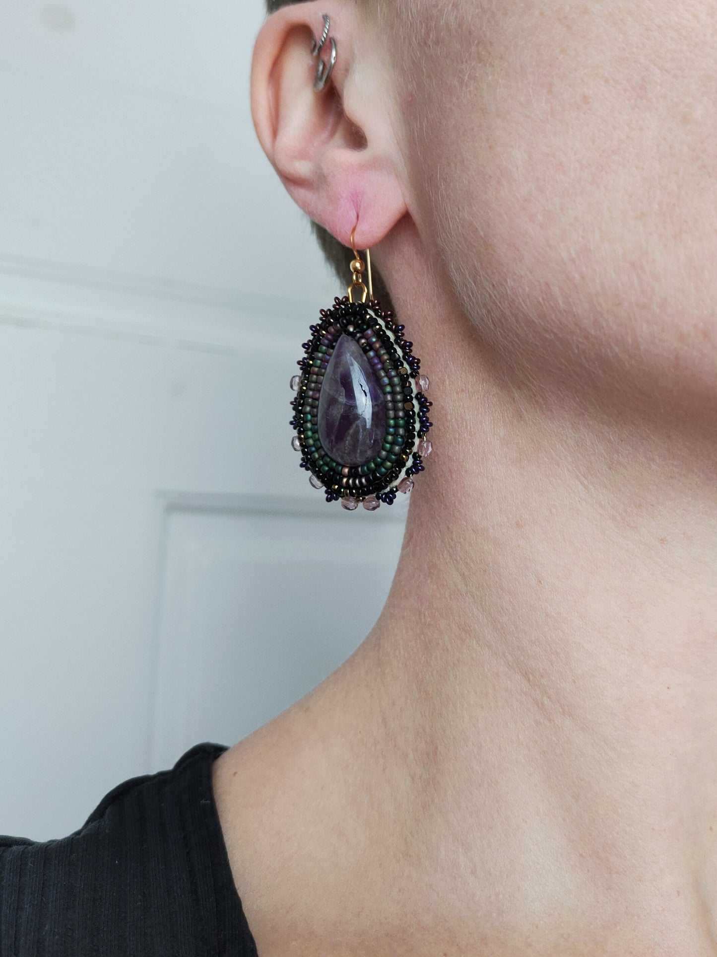 Dangle earrings with amethyst - green