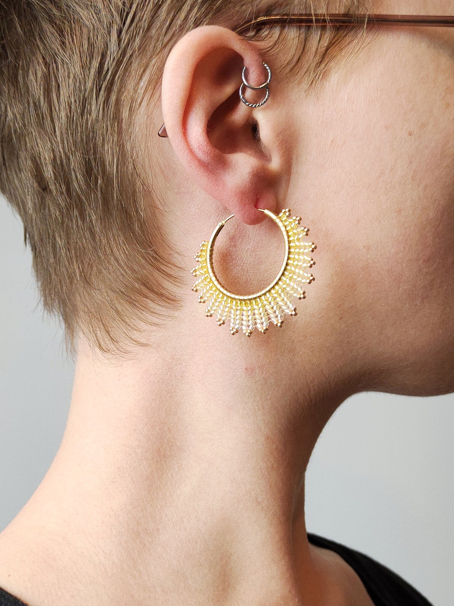 Brass hoop earrings "Neomi" - yellow