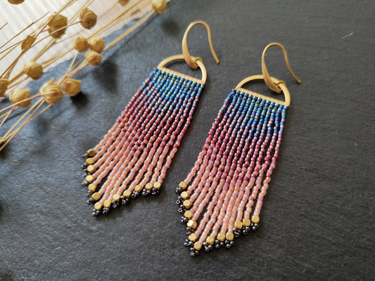 Shimmering fringe earrings "Odoti" with ombre design - sunset